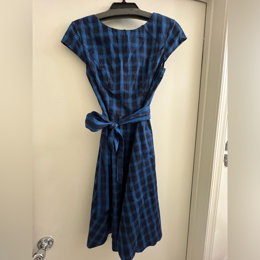 Dressystar 1950s vibe cap sleeve A-line dress, blue plaid full skirt size medium - Picture 5 of 8